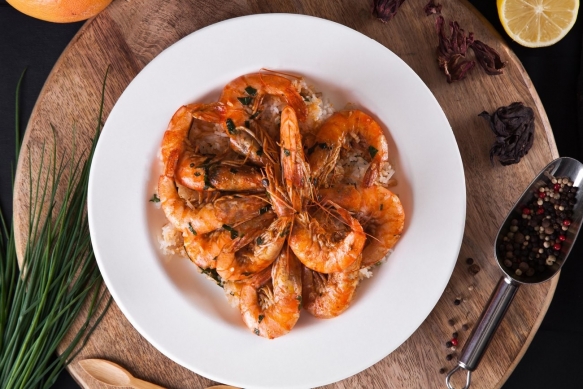POÊLÉE DE GAMBAS AU SATÉ